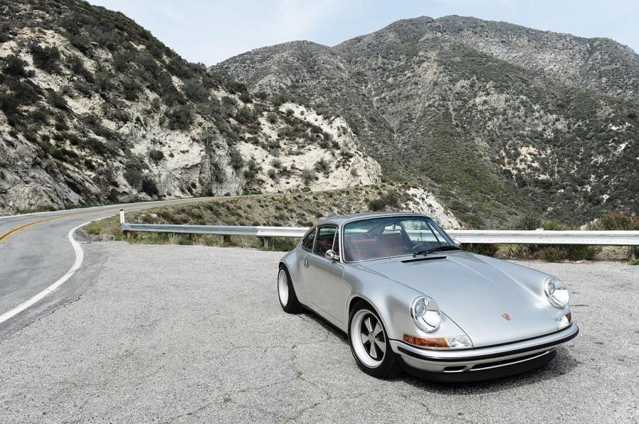  Porsche 911 Restored by Singer 1991 года  (фото 3 из 58)